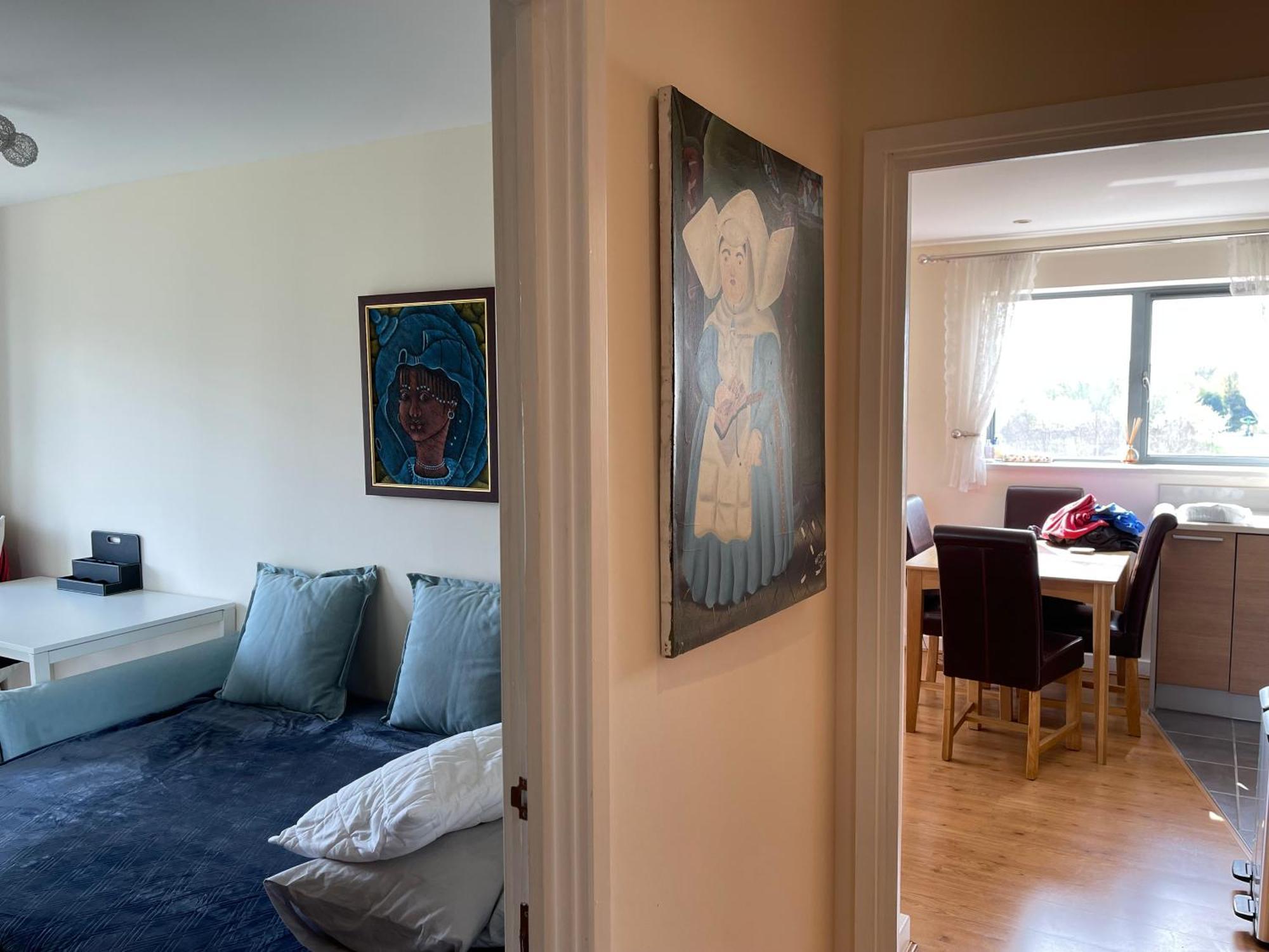 Luxury 2 Bedroom Apartment- Lake View - Free Parking - Wembley Stadium 5Km London Luaran gambar
