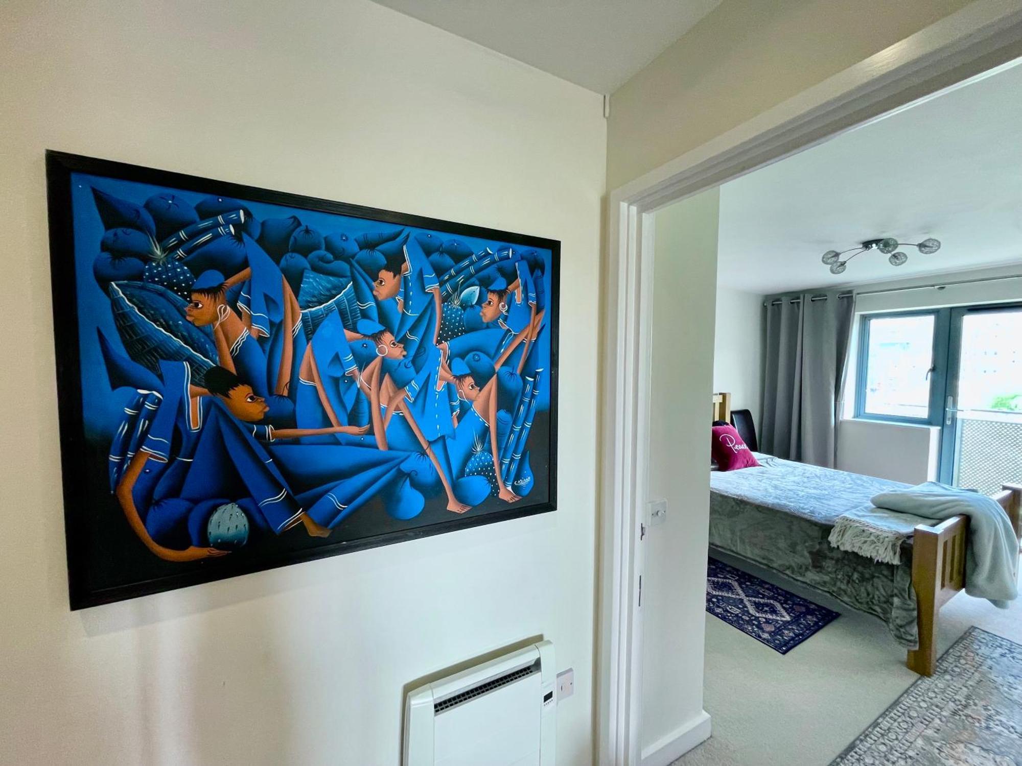 Luxury 2 Bedroom Apartment- Lake View - Free Parking - Wembley Stadium 5Km London Luaran gambar